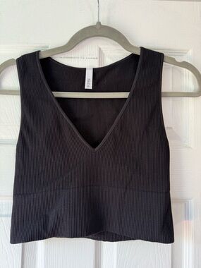 Nikbibi Black Ribbed V-Neck Crop Tank Top One Size